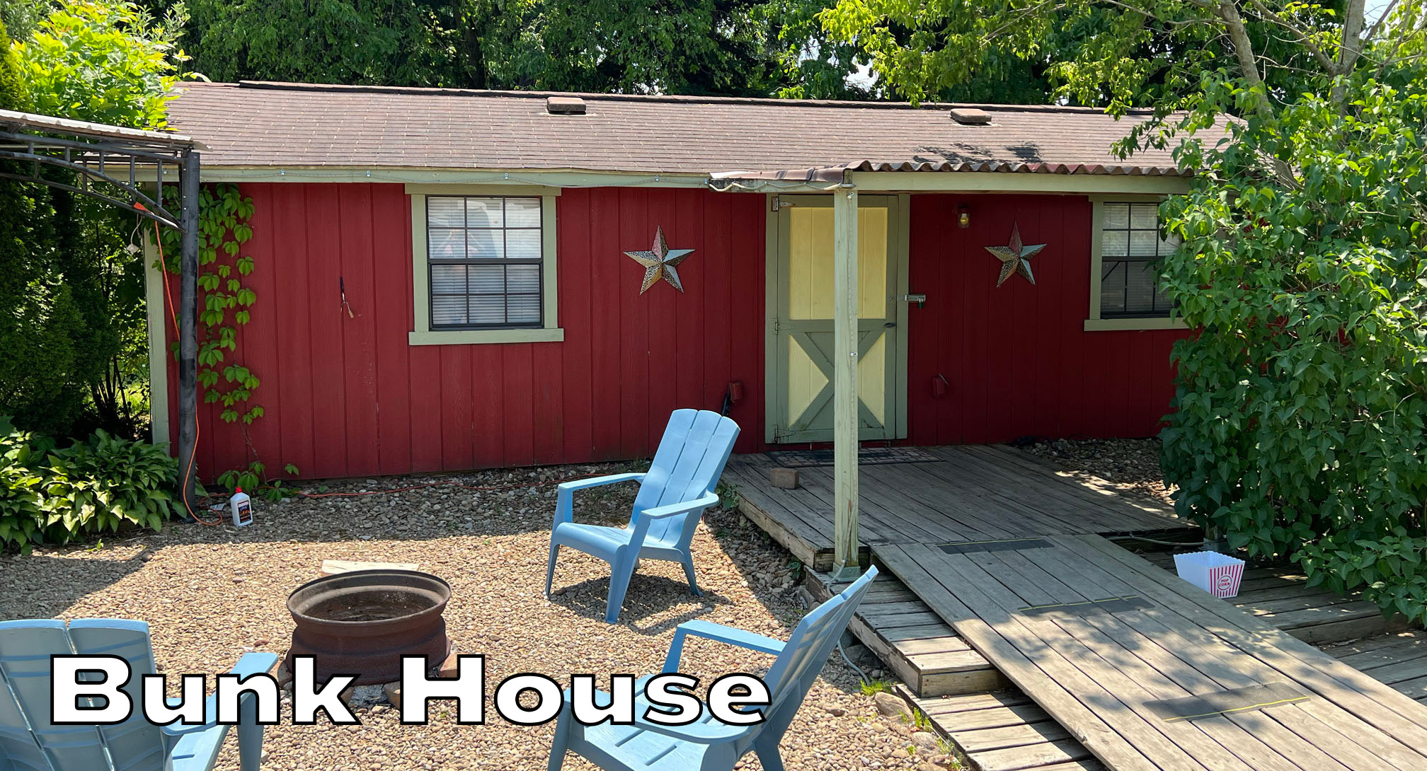 Bunk house exterior view