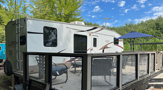 Exterior view of the Laredo 28' Fifth Wheel rental trailer